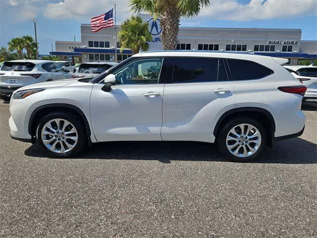 used 2020 Toyota Highlander car, priced at $28,500