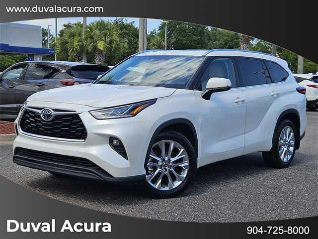 used 2020 Toyota Highlander car, priced at $28,500