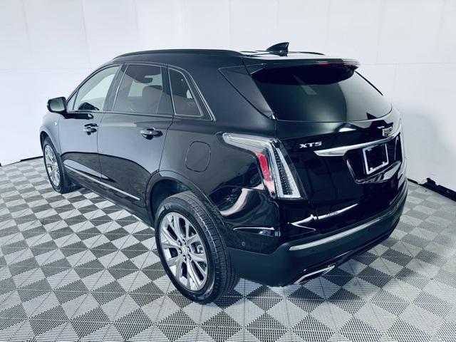 used 2020 Cadillac XT5 car, priced at $30,000