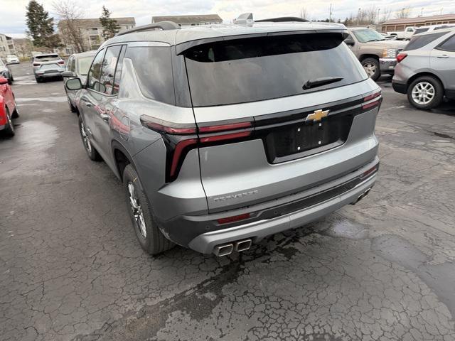 used 2025 Chevrolet Traverse car, priced at $36,000