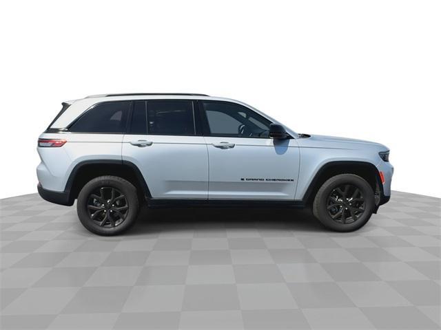 used 2024 Jeep Grand Cherokee car, priced at $37,500