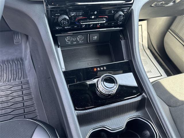 used 2024 Jeep Grand Cherokee car, priced at $37,500
