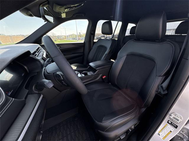 used 2024 Jeep Grand Cherokee car, priced at $37,500