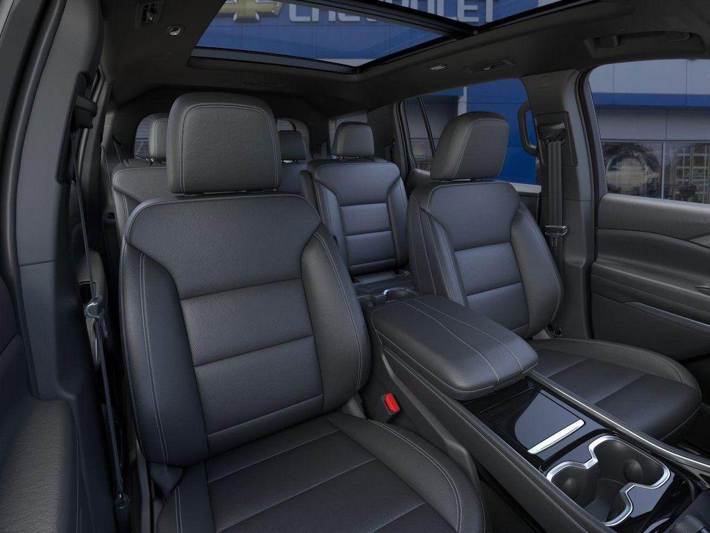 new 2026 Chevrolet Traverse car, priced at $44,318