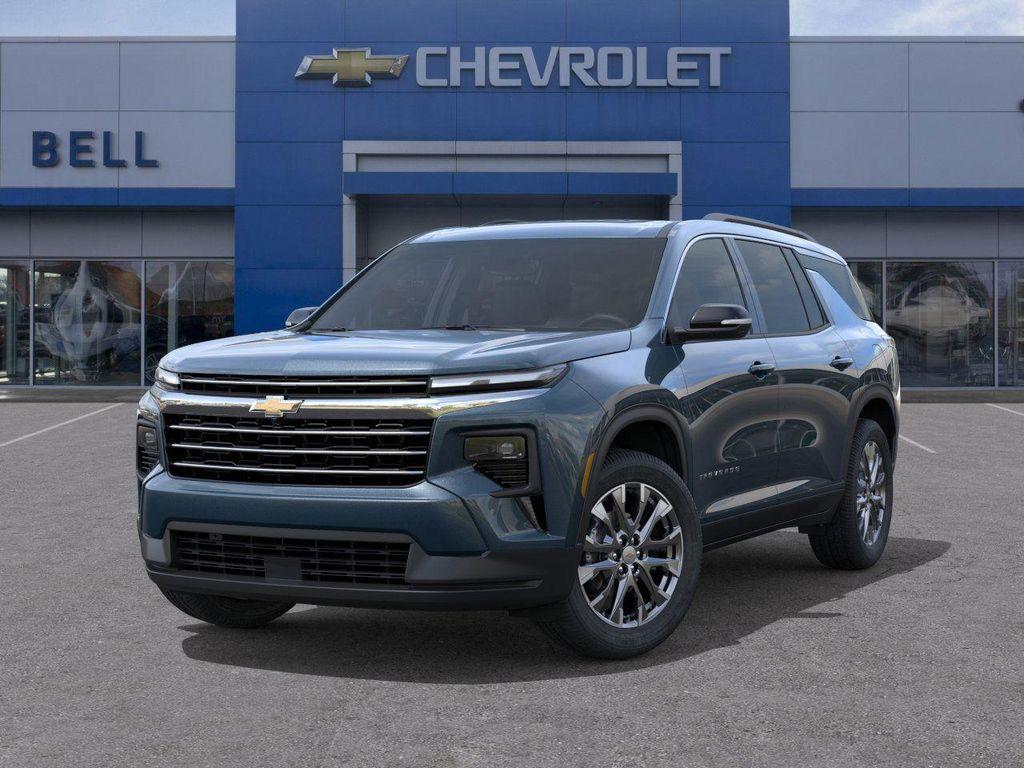 new 2026 Chevrolet Traverse car, priced at $44,318