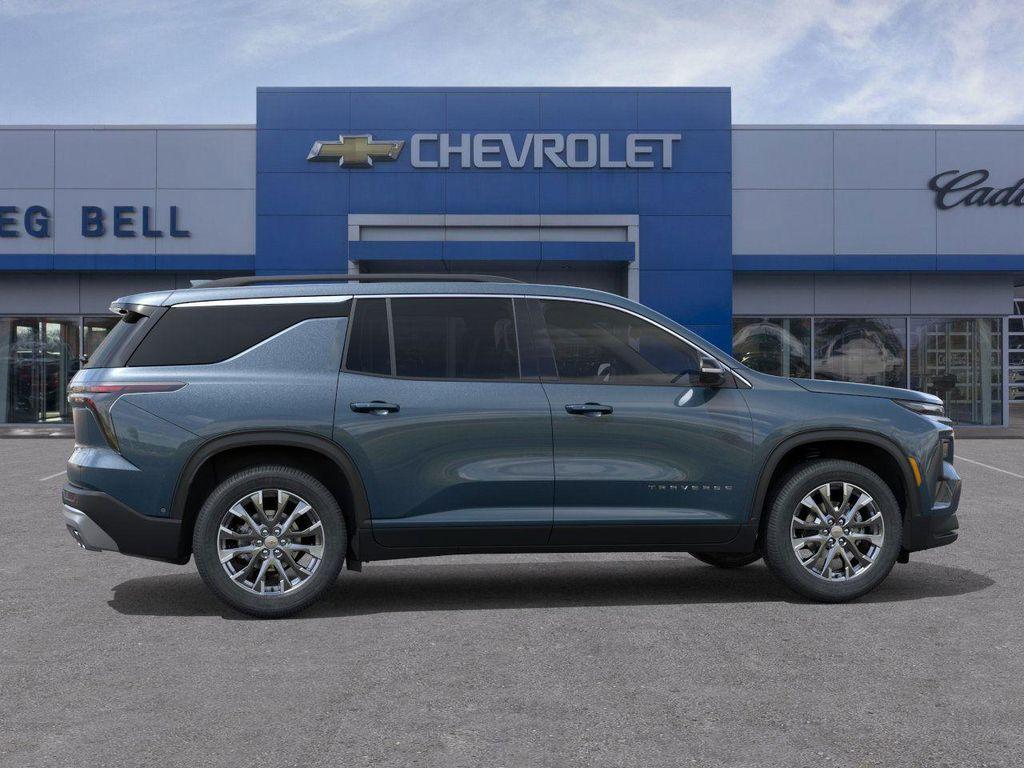 new 2026 Chevrolet Traverse car, priced at $44,318