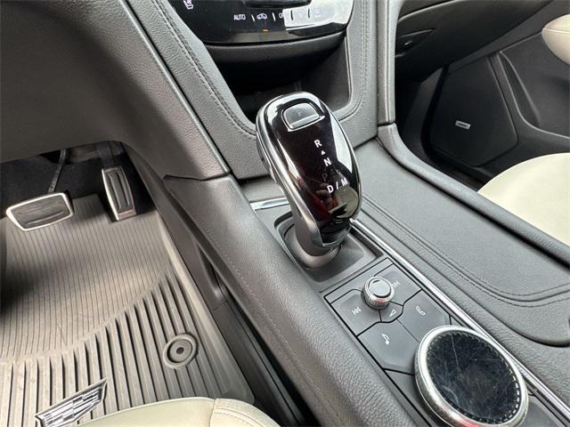 used 2022 Cadillac XT6 car, priced at $38,000
