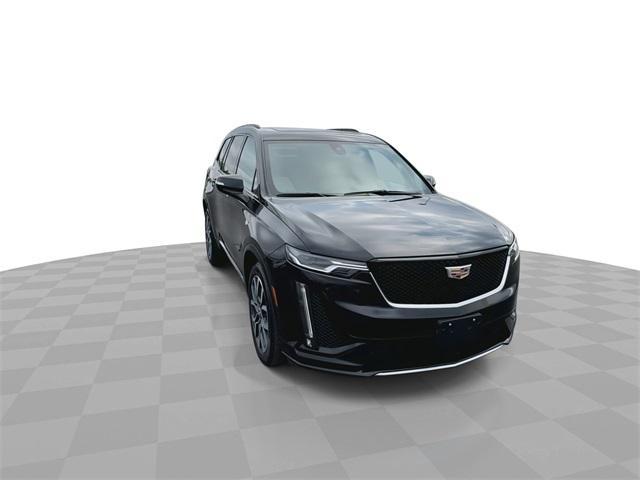 used 2022 Cadillac XT6 car, priced at $38,000