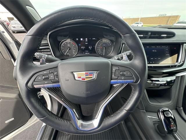 used 2024 Cadillac XT6 car, priced at $50,500