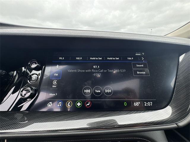 used 2023 Buick Envision car, priced at $28,000