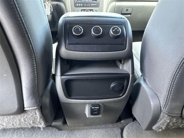 used 2015 Chevrolet Traverse car, priced at $9,500