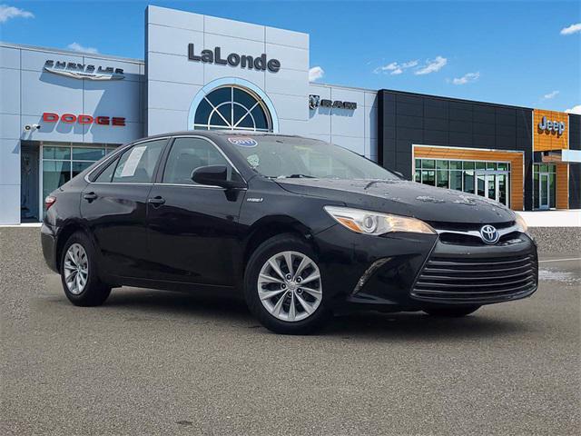 used 2017 Toyota Camry Hybrid car, priced at $13,995