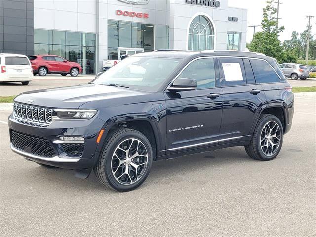 new 2022 Jeep Grand Cherokee car, priced at $59,999