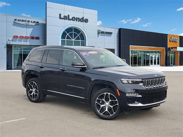 new 2022 Jeep Grand Cherokee car, priced at $59,999