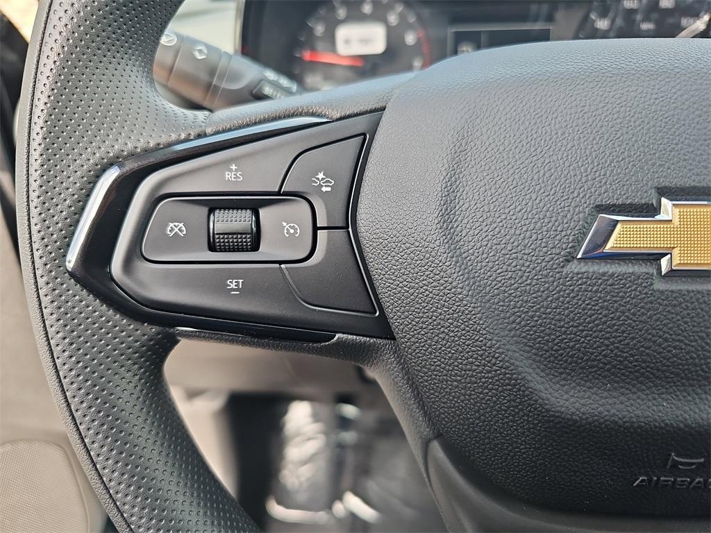 new 2025 Chevrolet Trax car, priced at $22,988
