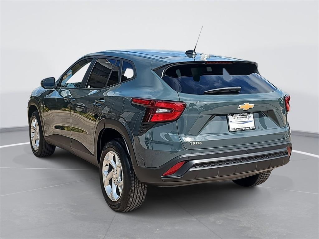 new 2025 Chevrolet Trax car, priced at $22,988