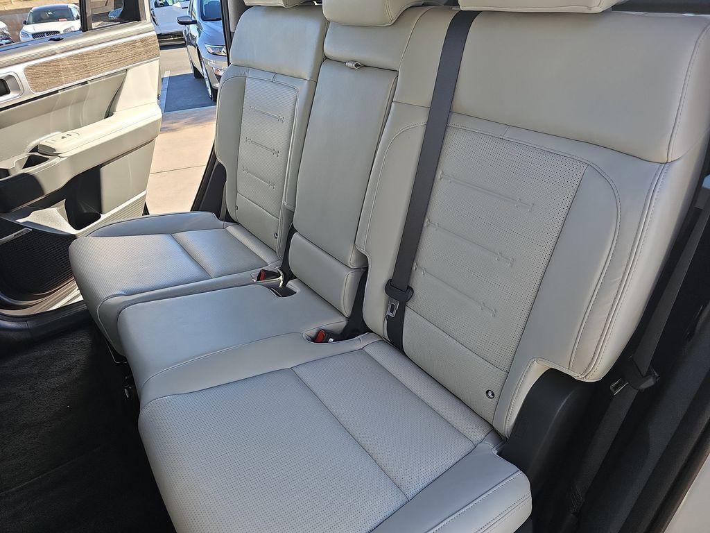 used 2024 Hyundai SANTA FE HEV car, priced at $35,999