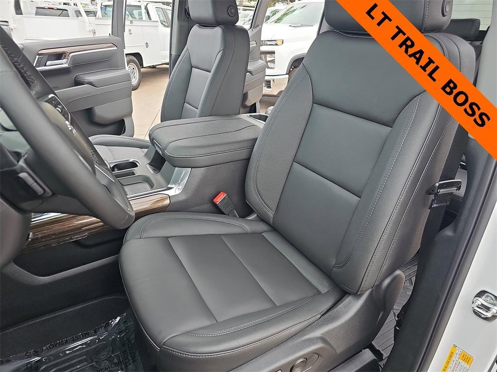 new 2025 Chevrolet Silverado 1500 car, priced at $61,935