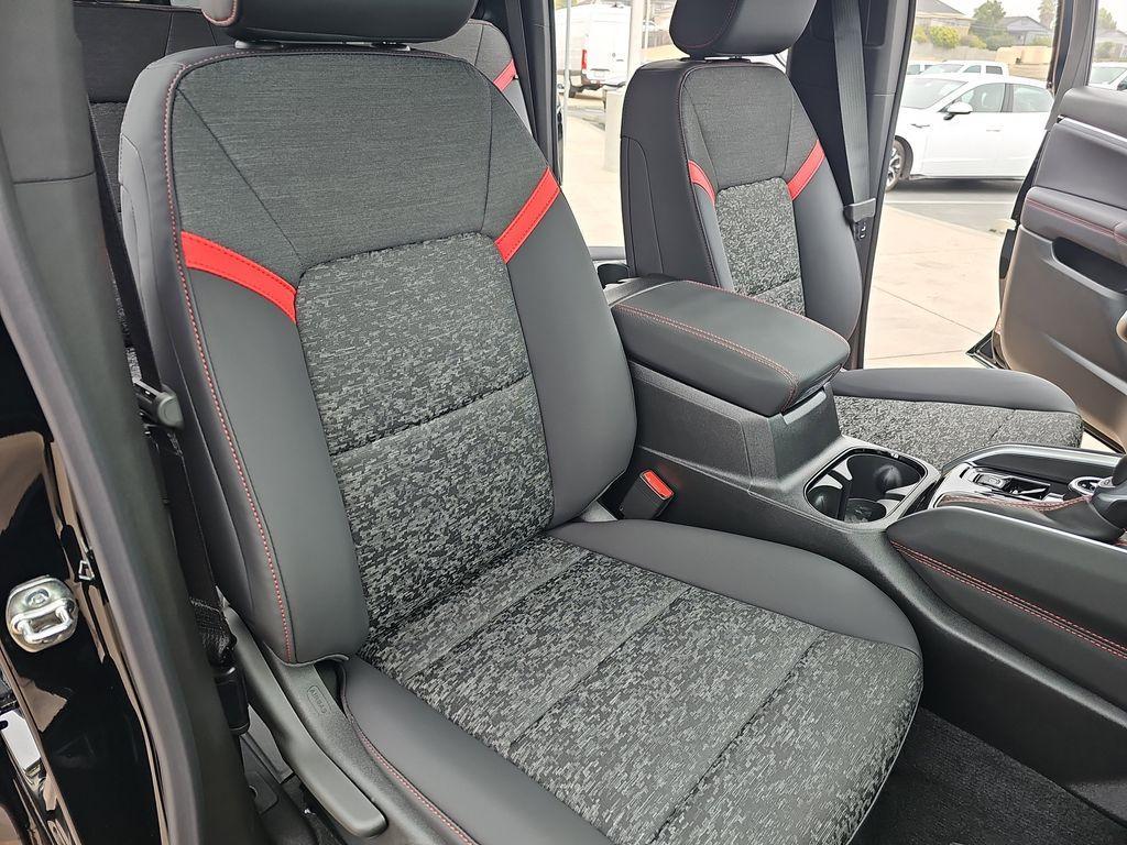 new 2026 Chevrolet Colorado car, priced at $44,288