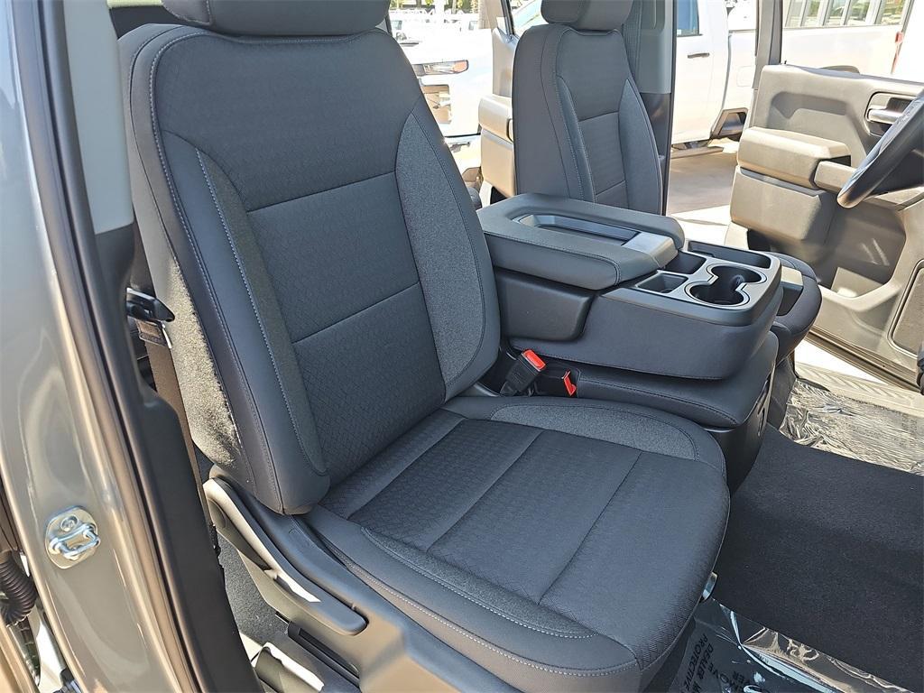 new 2025 Chevrolet Silverado 1500 car, priced at $43,415