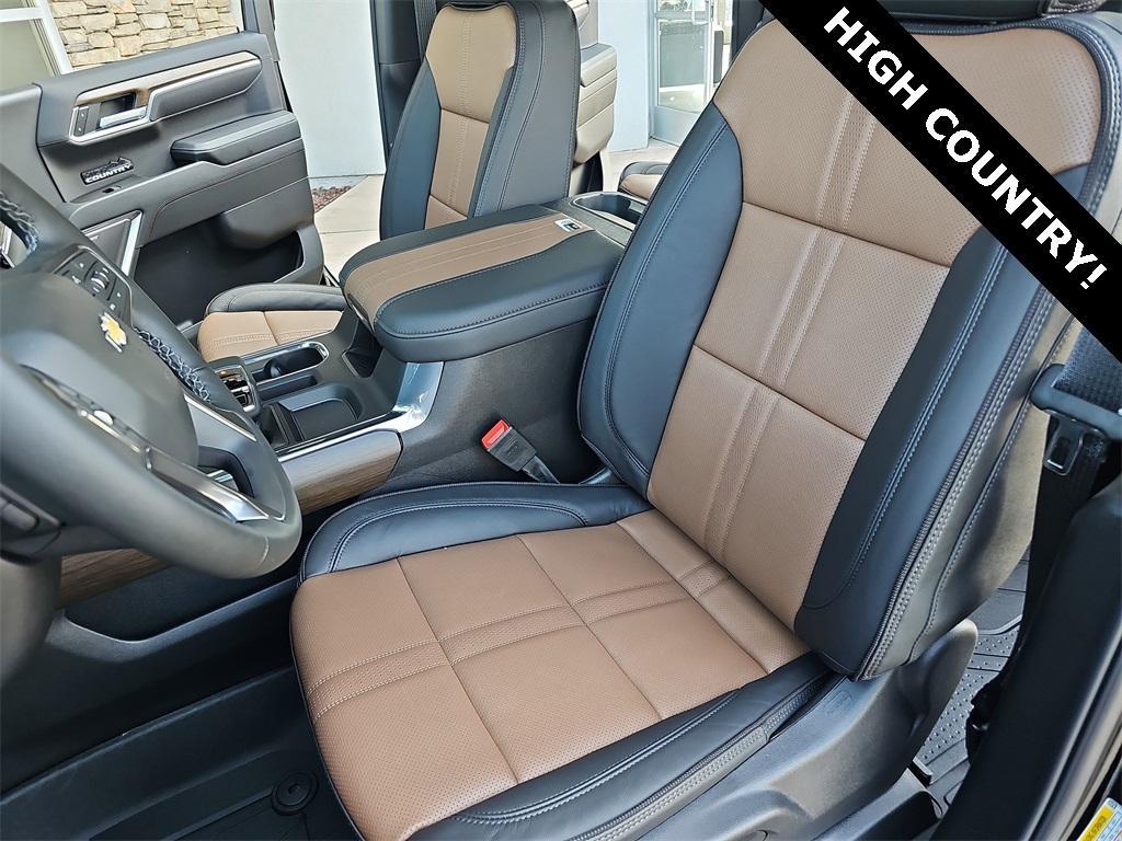 new 2025 Chevrolet Silverado 1500 car, priced at $67,288