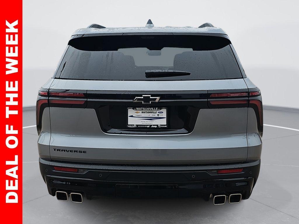 new 2026 Chevrolet Traverse car, priced at $43,888