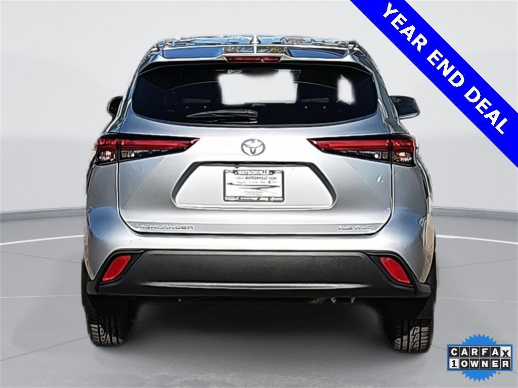 used 2021 Toyota Highlander car, priced at $31,595