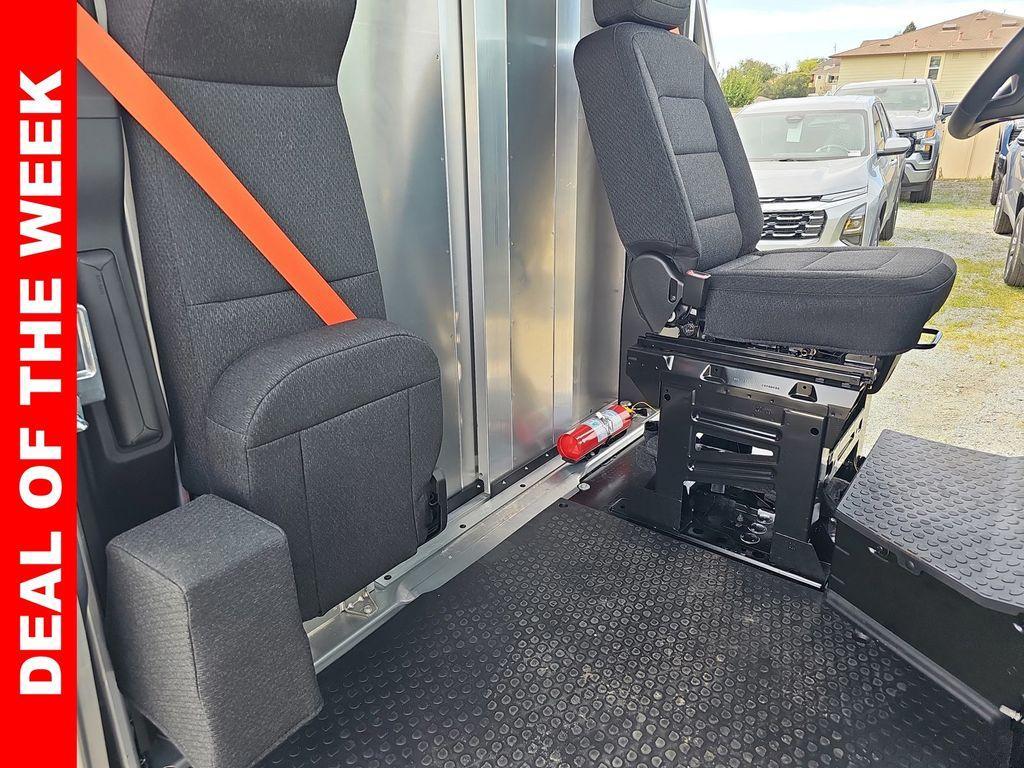 new 2025 Chevrolet BrightDrop 400 car, priced at $43,288