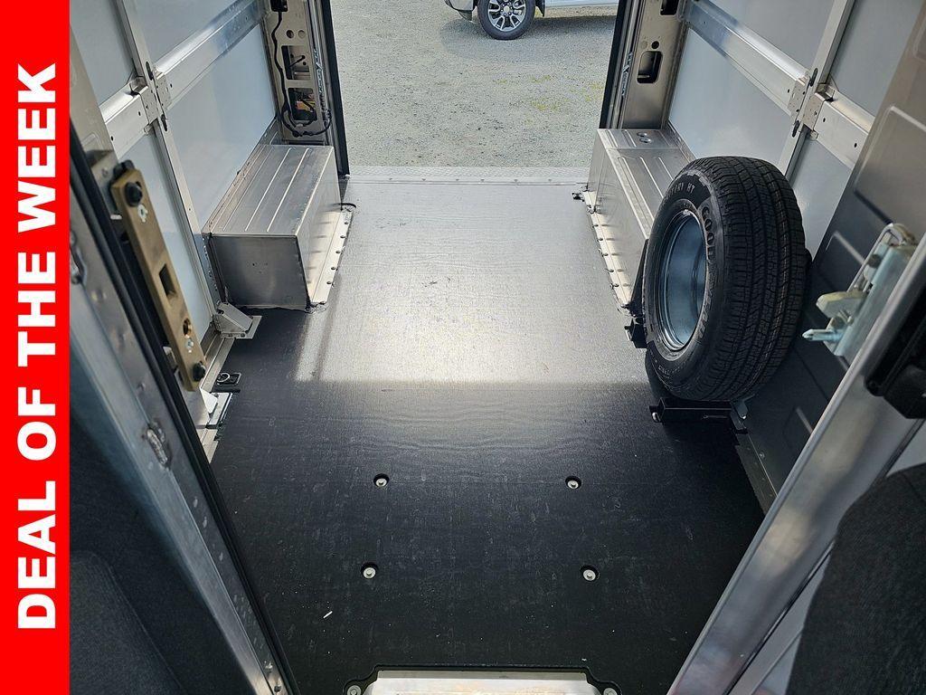 new 2025 Chevrolet BrightDrop 400 car, priced at $43,288