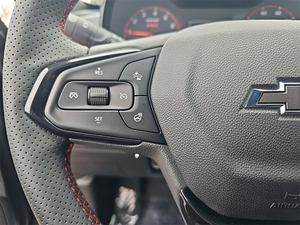 new 2025 Chevrolet Trax car, priced at $23,988