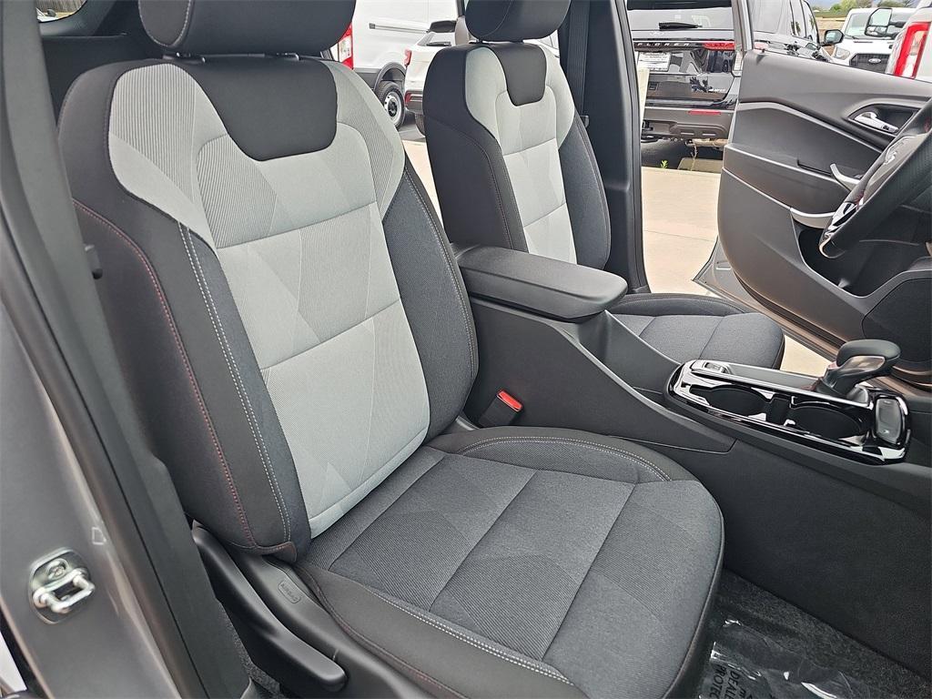 new 2025 Chevrolet Trax car, priced at $23,988