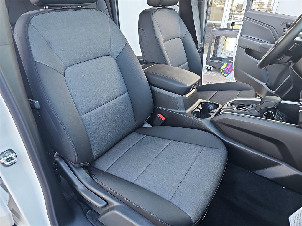 new 2025 Chevrolet Colorado car, priced at $33,939