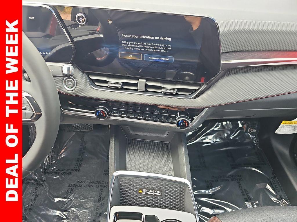 new 2026 Chevrolet Equinox car, priced at $33,288