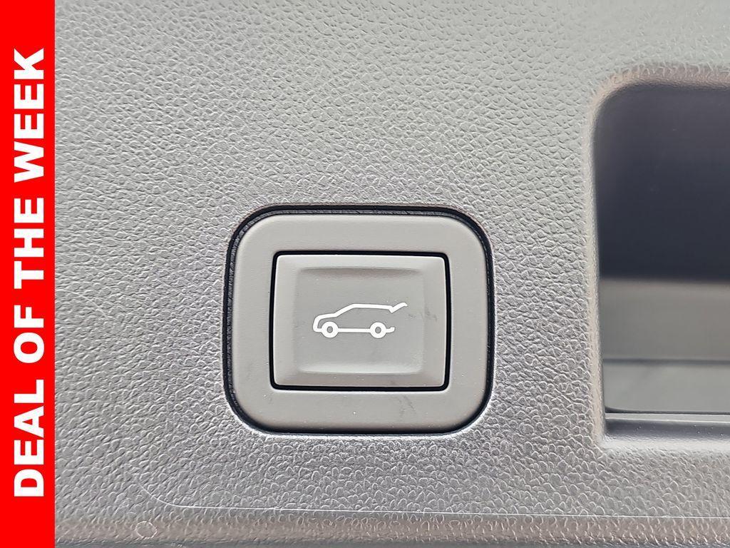 new 2026 Chevrolet Equinox car, priced at $33,288