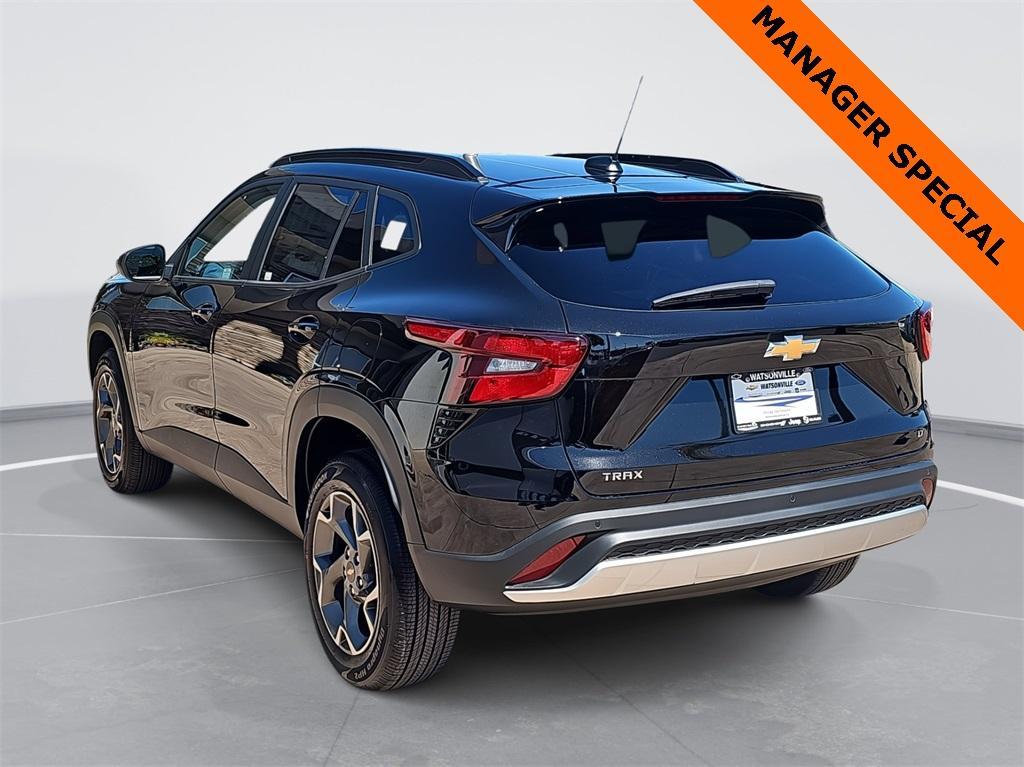new 2025 Chevrolet Trax car, priced at $24,988