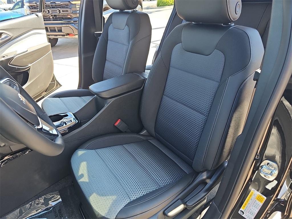 new 2025 Chevrolet Trax car, priced at $25,388