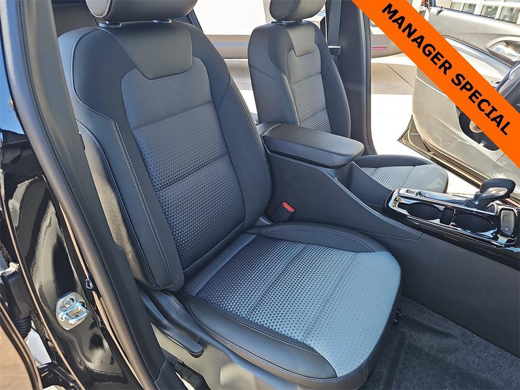 new 2025 Chevrolet Trax car, priced at $24,988