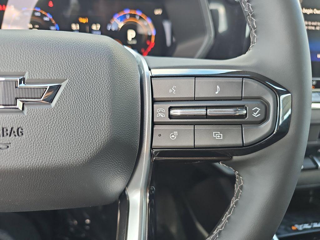 new 2026 Chevrolet Colorado car, priced at $43,988