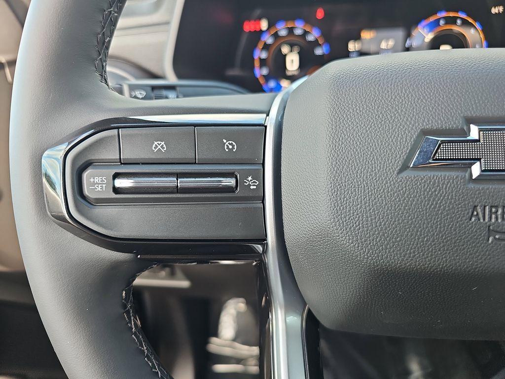 new 2026 Chevrolet Colorado car, priced at $43,988