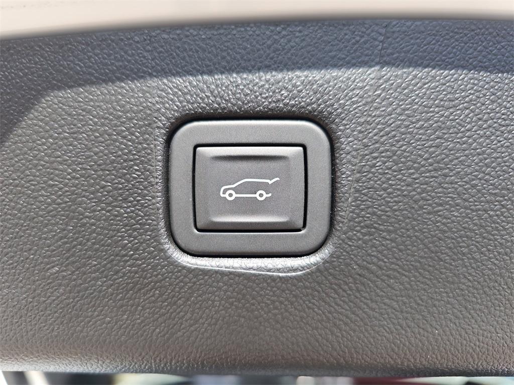 new 2025 Chevrolet Blazer car, priced at $37,145