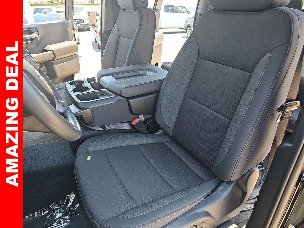 new 2025 Chevrolet Silverado 1500 car, priced at $42,138