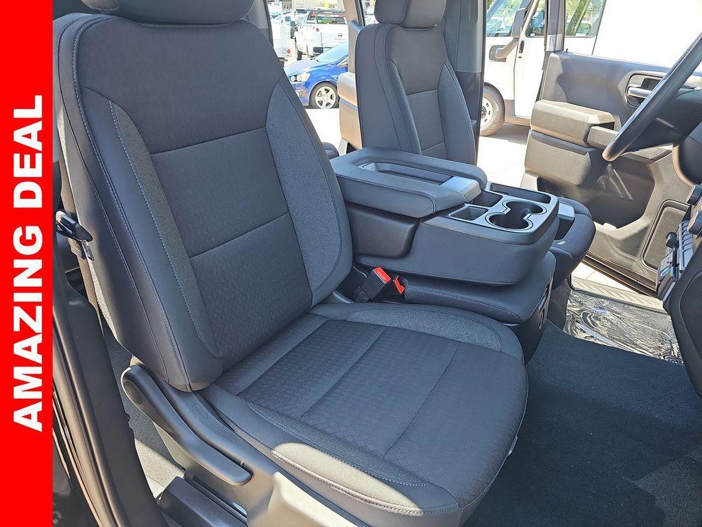 new 2025 Chevrolet Silverado 1500 car, priced at $42,138