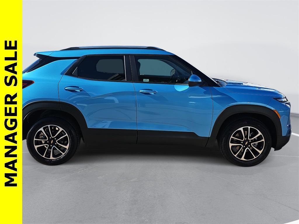 new 2025 Chevrolet TrailBlazer car, priced at $26,488