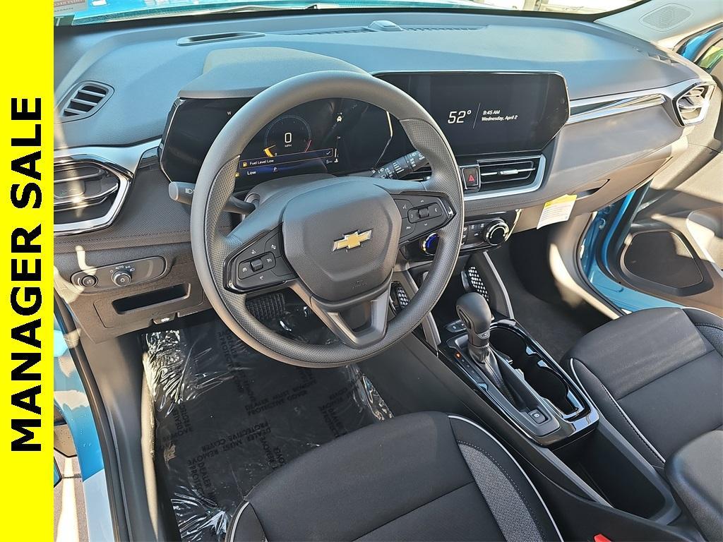 new 2025 Chevrolet TrailBlazer car, priced at $26,488