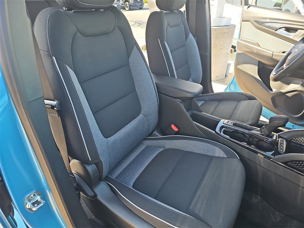 new 2025 Chevrolet TrailBlazer car, priced at $25,735