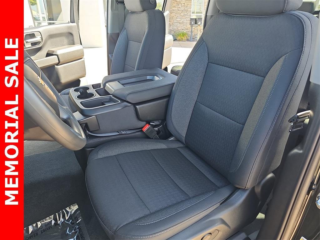 new 2025 Chevrolet Silverado 1500 car, priced at $39,958