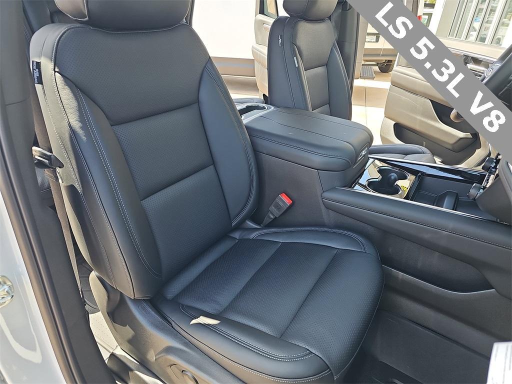 new 2025 Chevrolet Tahoe car, priced at $61,720