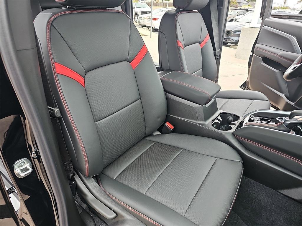 new 2025 Chevrolet Colorado car, priced at $48,165