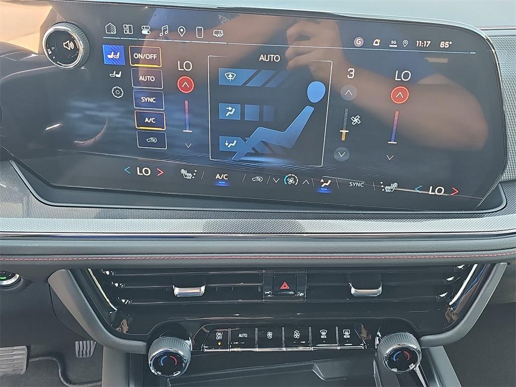 new 2025 Chevrolet Suburban car
