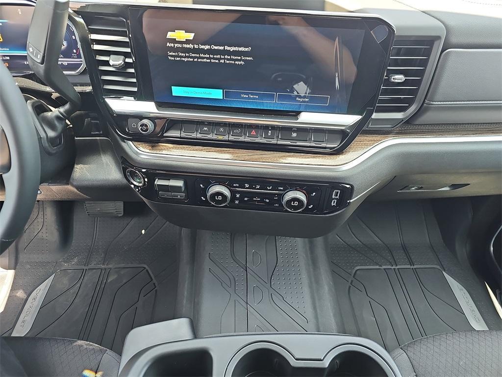 new 2025 Chevrolet Silverado 1500 car, priced at $50,945